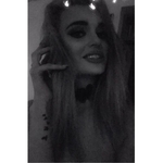 Zdjęcie z posta Maritaa: za napiwki ..<3 wysylam fimiki na ktorych bawie sie myszka, wsadzam paluszki , zabawiam wibratorkiem /dildo <3 (3/5)