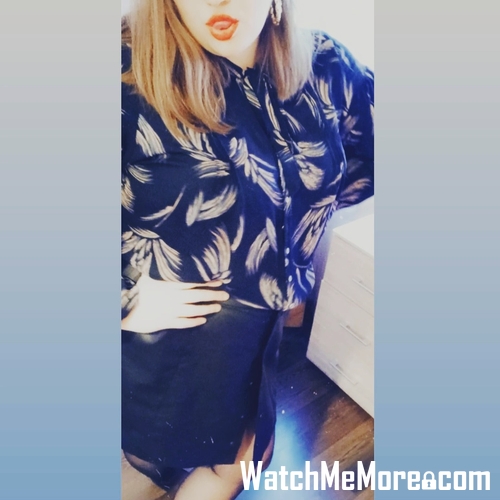 Zdjęcie z posta Dziewucha: Jadwiga i język xD #suka #plussize #bbw #jezyk #usta #czerwien (2/2)
