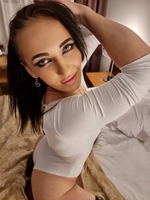 Miniaturka 1 — Emili Aliston