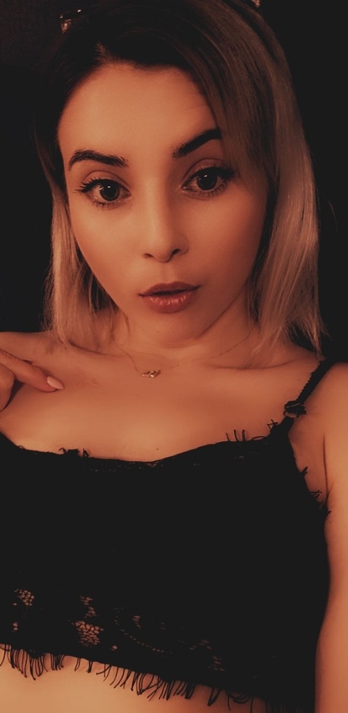 Zdjęcie z posta NicolSu: Dzisaj bylam na makijazu i z racji tego pomyslalam .....o kurde, zrobie sobie jakas sesje dla mojich fanow :* #me #booty #naked… (2/3)