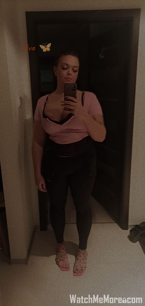 Zdj ęcie z posta bbygirleva: Hejka to mój pierwszy post. Powitajcie mnie ciepło proszę Tak się właśnie prezentuje: #plussize #plusgirl #curvy #thick #bbw #bigbooty… (1/3)