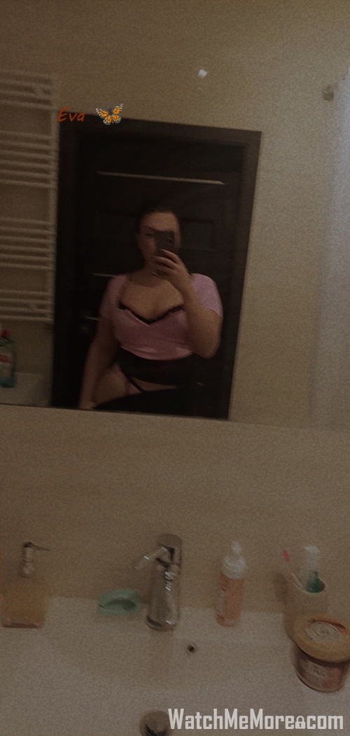 Zdjęcie z posta bbygirleva: Hejka to mój pierwszy post. Powitajcie mnie ciepło proszę Tak się właśnie prezentuje: #plussize #plusgirl #curvy #thick #bbw #bigbooty… (3/3)