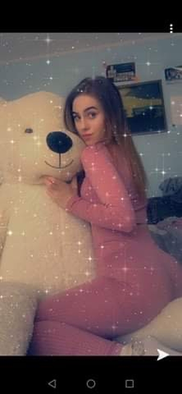 Zdjęcie z posta bambixbarbie: Mam dopiero 18-lat i zapraszam do mojego gorącego Profilu