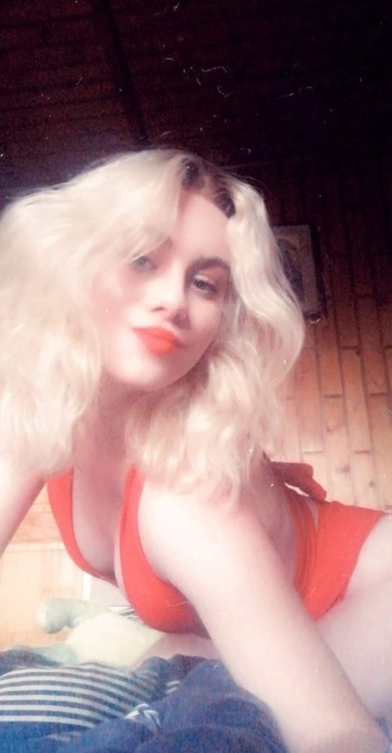 Zdjęcie z posta bambixbarbie: Jestem bardzo młoda, ale wiem co cię zadowoli