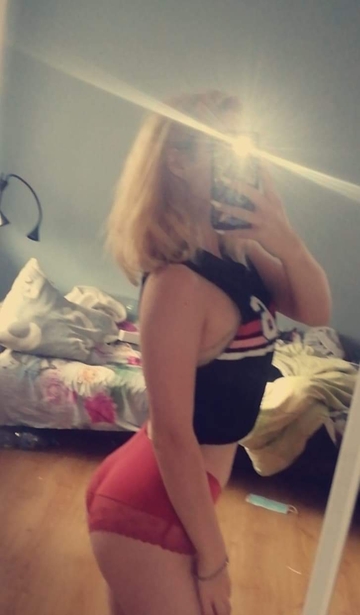 Zdjęcie z posta bambixbarbie: Mam 18 lat ale mogę ci dużo zaoferować